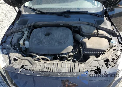 2017 Volvo S60 Premier z USA, uszkodzony, nr VIN LYV402TK7HB195474